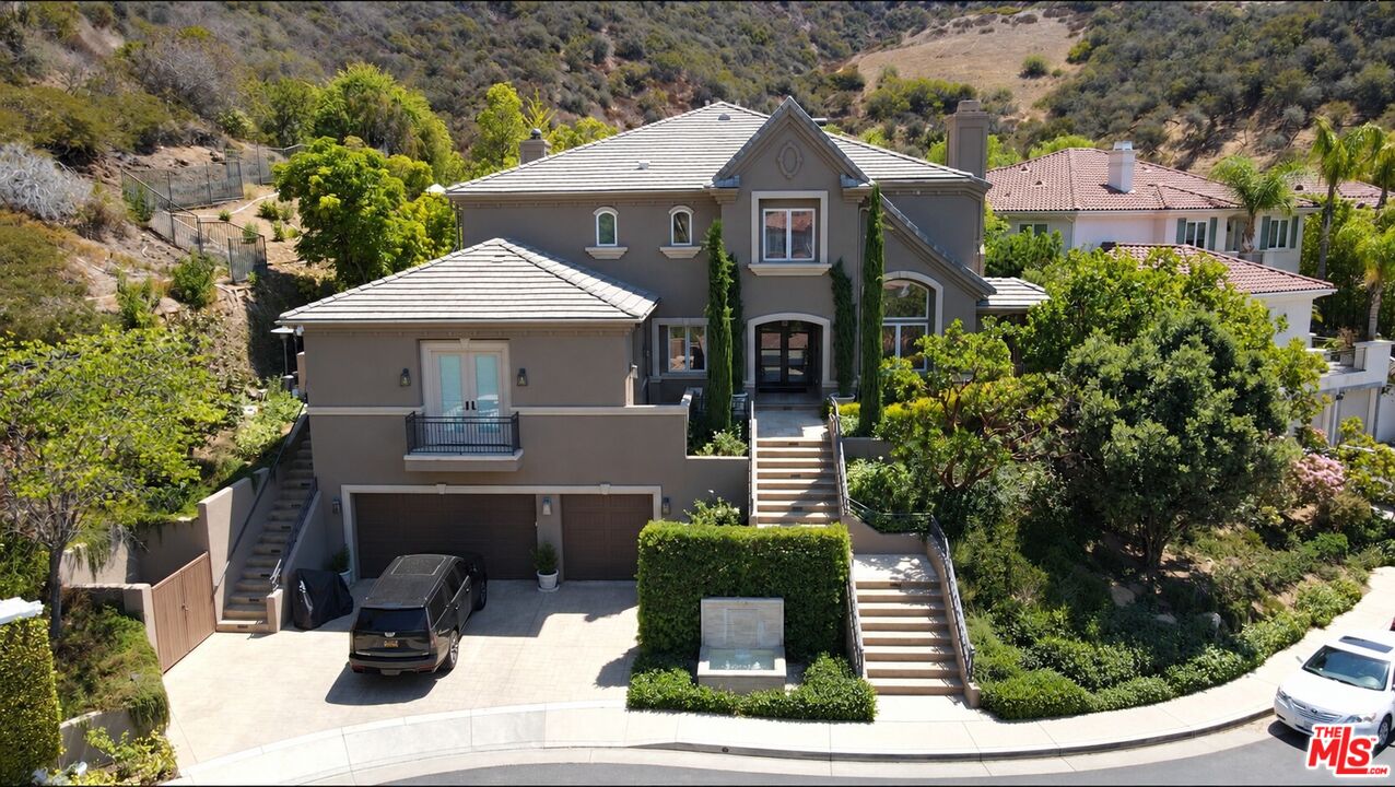 16821 Via La Costa
