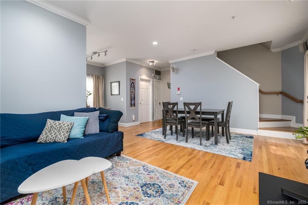 205 Hope Street Unit: 3
