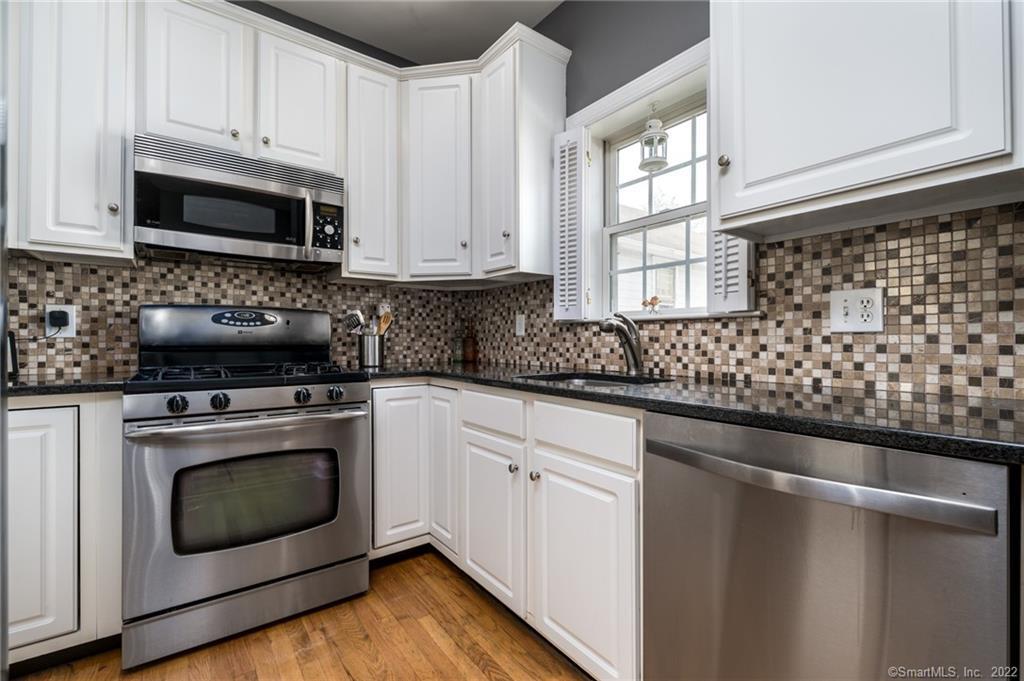 205 Hope Street Unit: 3