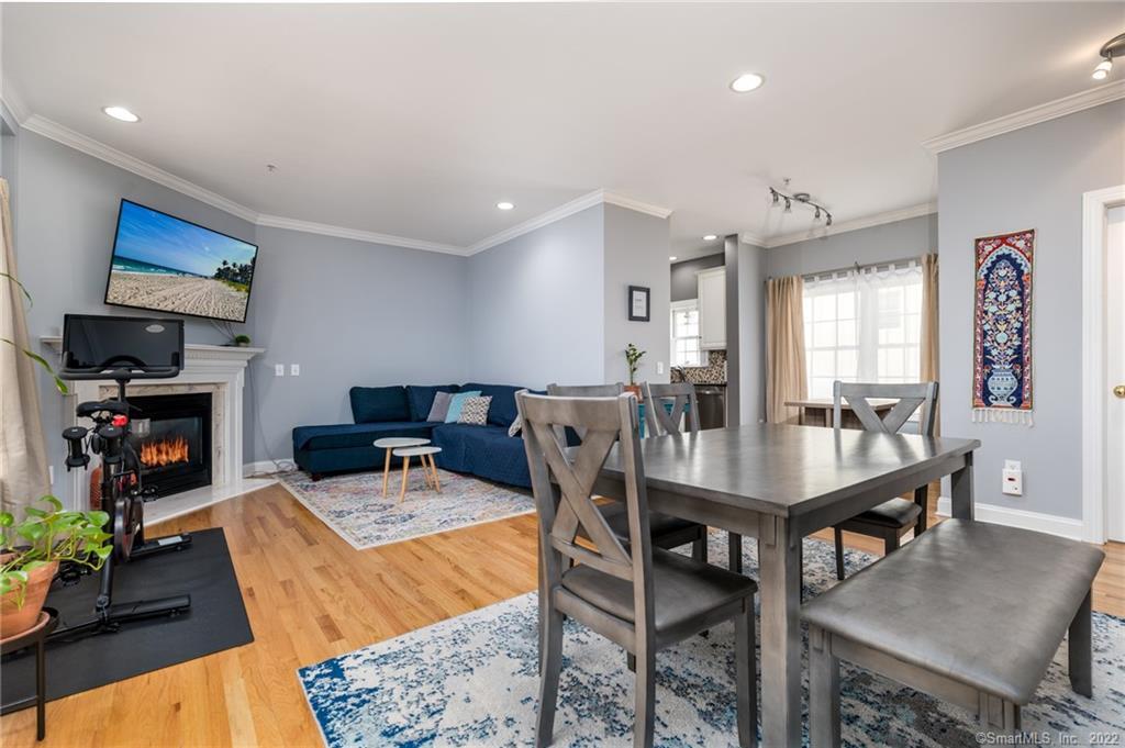 205 Hope Street Unit: 3