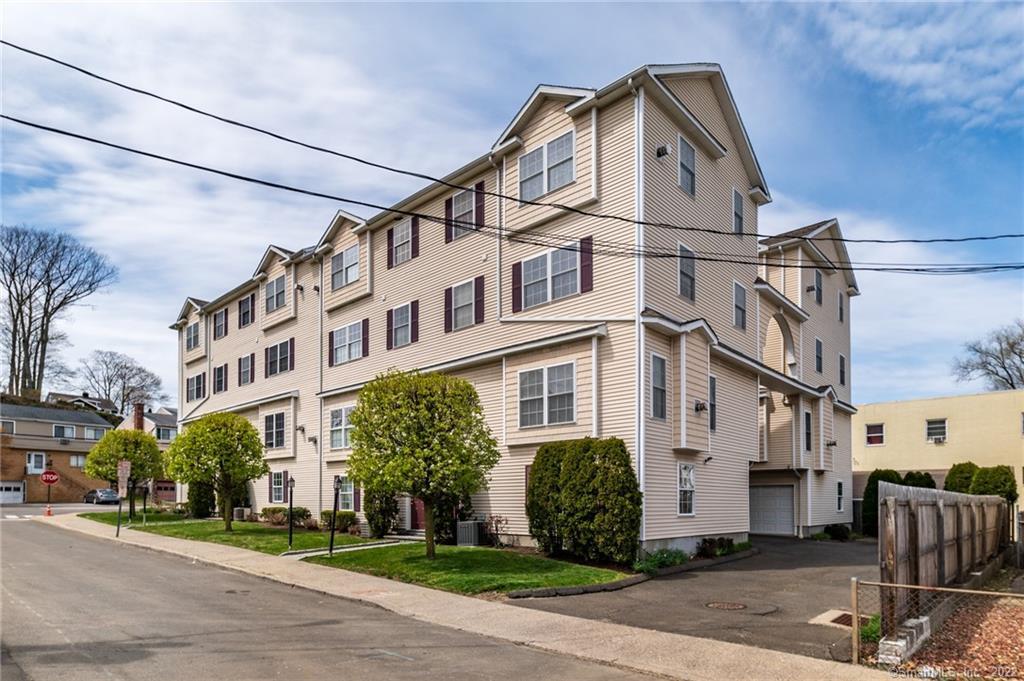 205 Hope Street Unit: 3