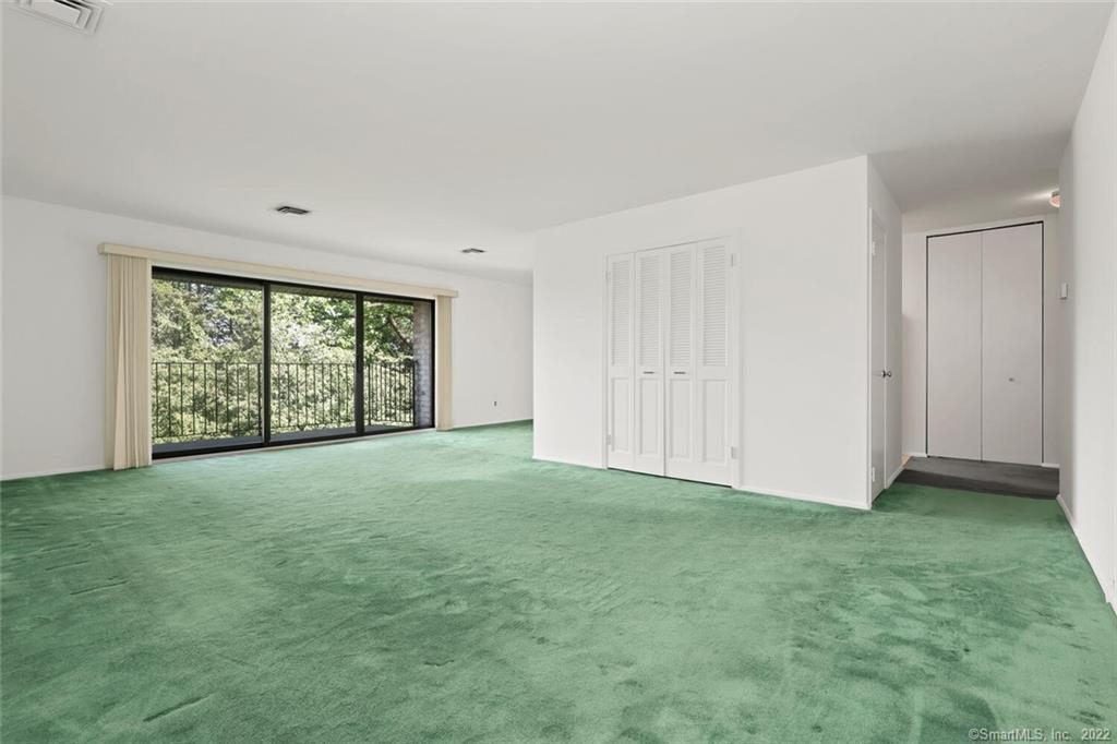 81 Courtland Avenue Unit: 02