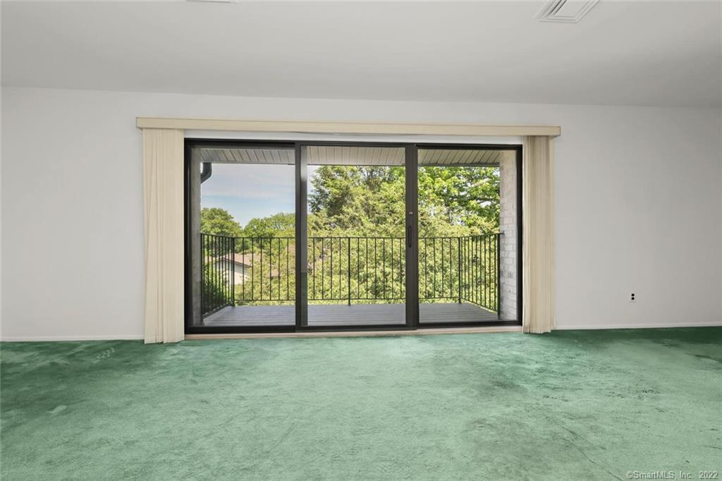 81 Courtland Avenue Unit: 02
