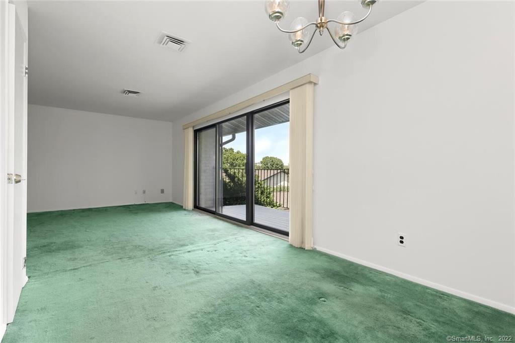 81 Courtland Avenue Unit: 02