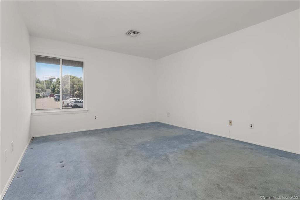 81 Courtland Avenue Unit: 02