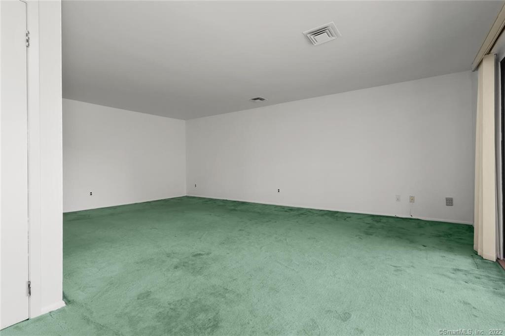 81 Courtland Avenue Unit: 02