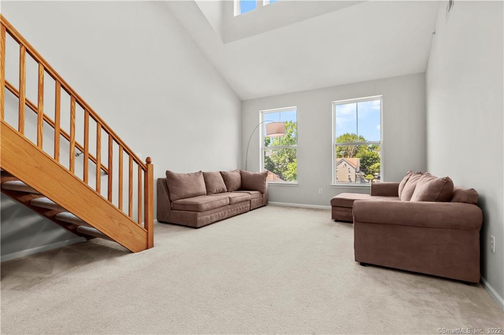 25 Adams Avenue Unit: 401