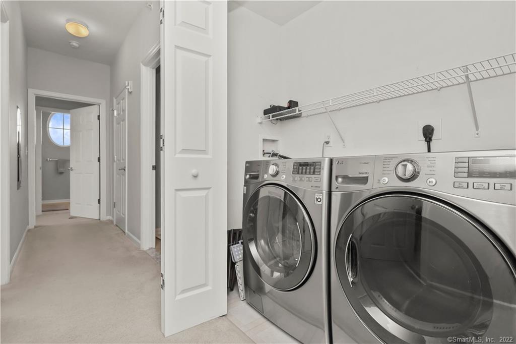 25 Adams Avenue Unit: 401