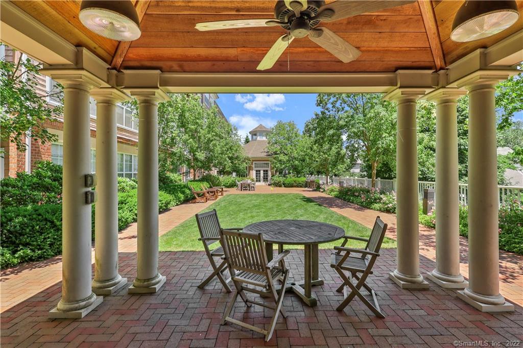 25 Adams Avenue Unit: 401