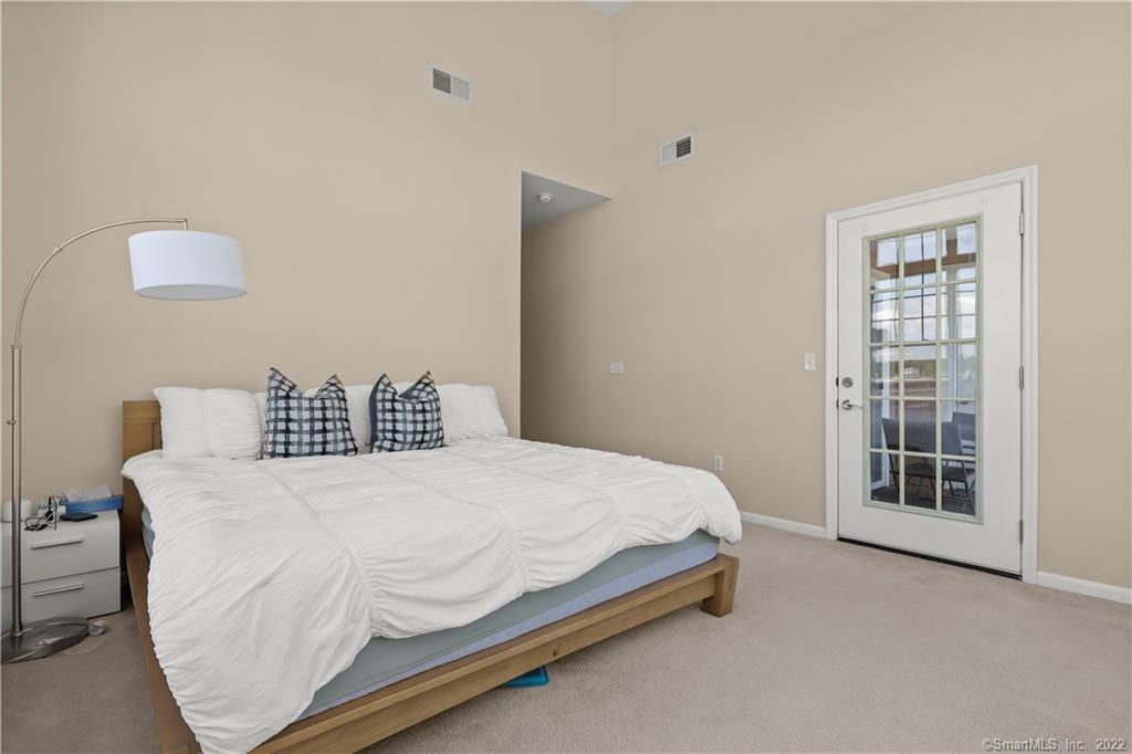 25 Adams Avenue Unit: 401