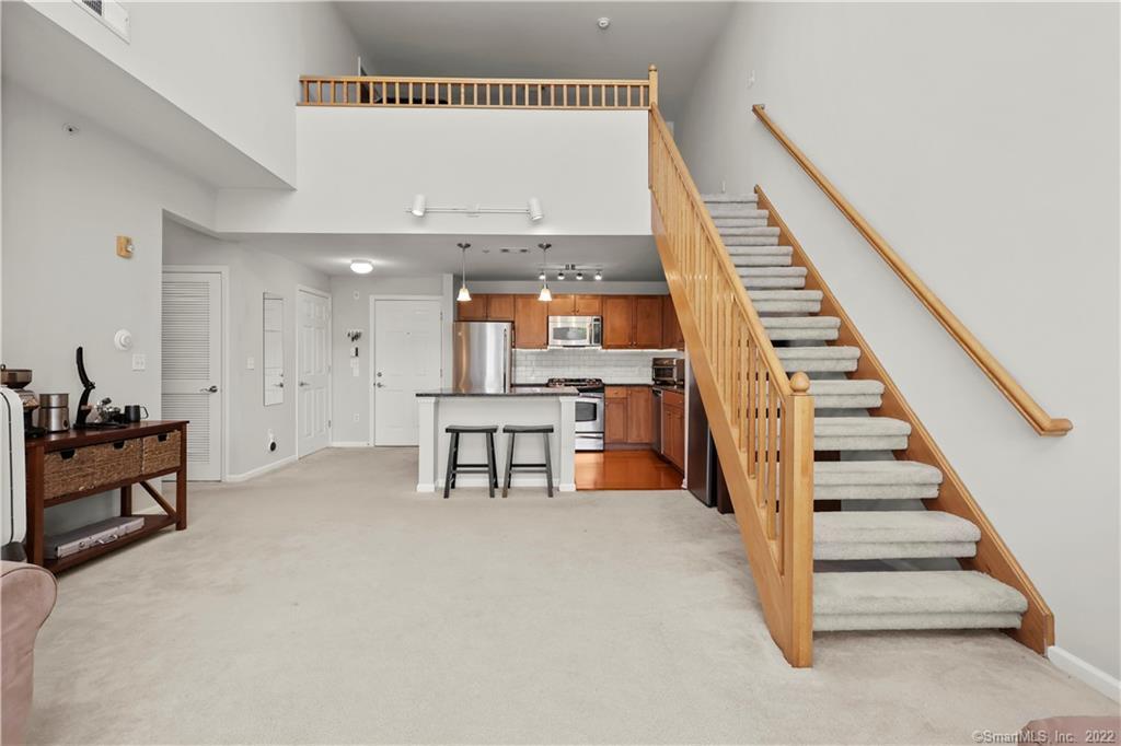 25 Adams Avenue Unit: 401