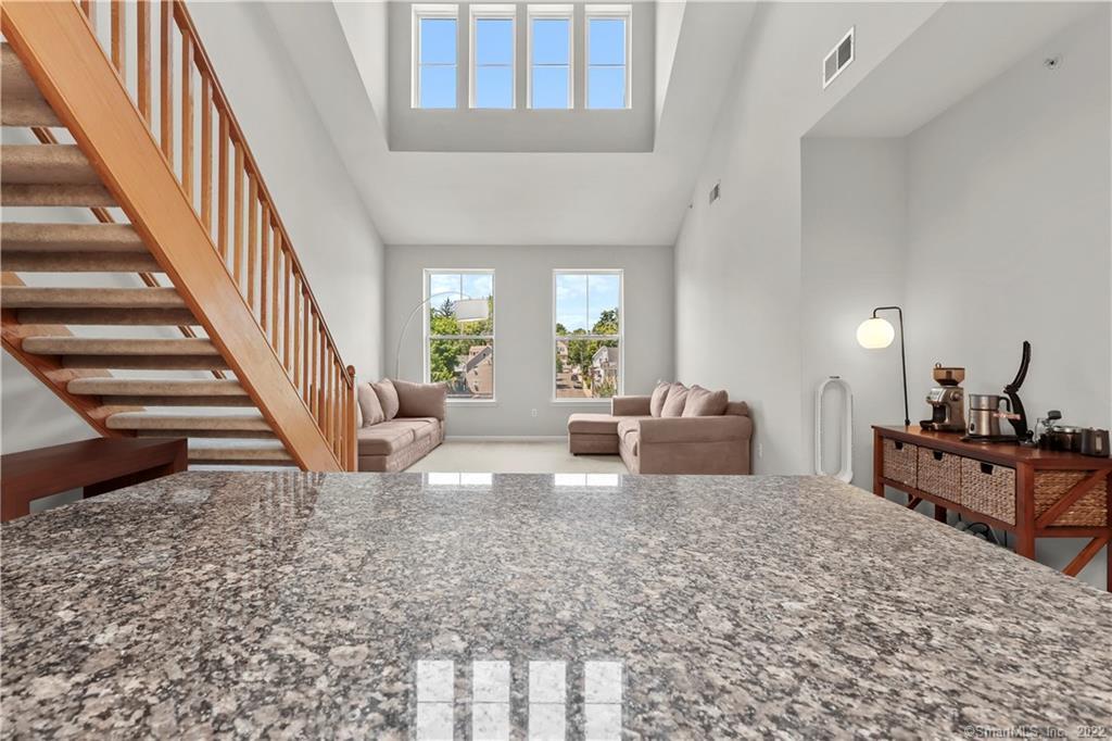 25 Adams Avenue Unit: 401