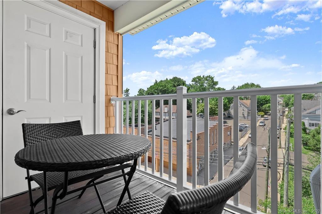 25 Adams Avenue Unit: 401