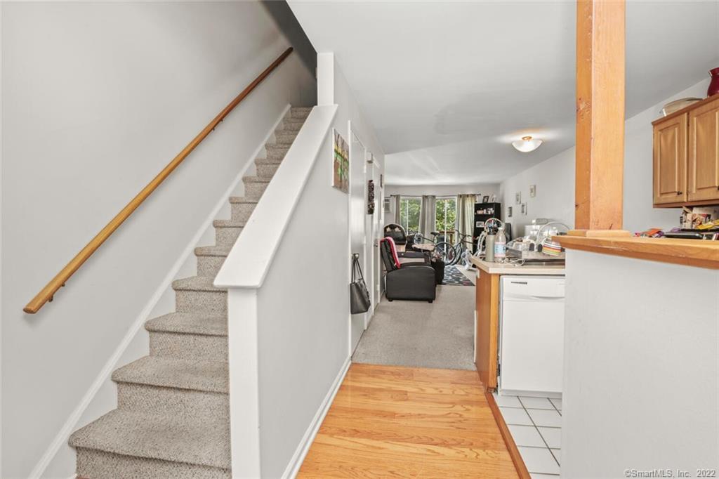 718 Cove Road Unit: 12