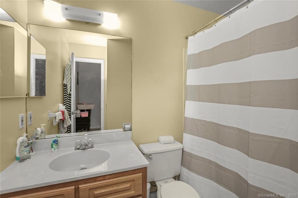 718 Cove Road Unit: 12