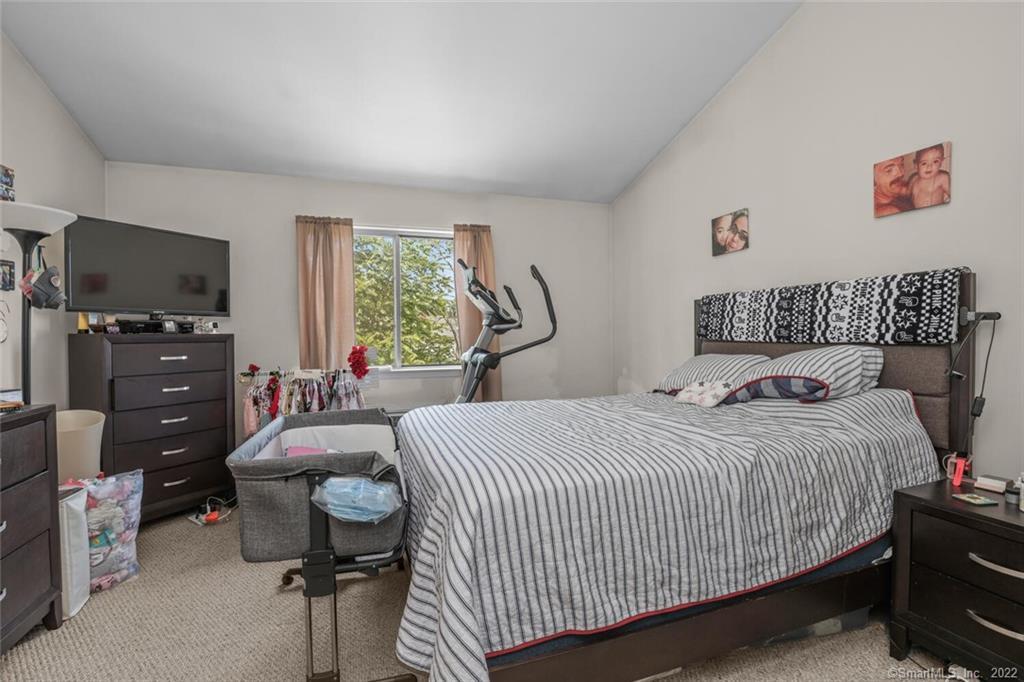 718 Cove Road Unit: 12