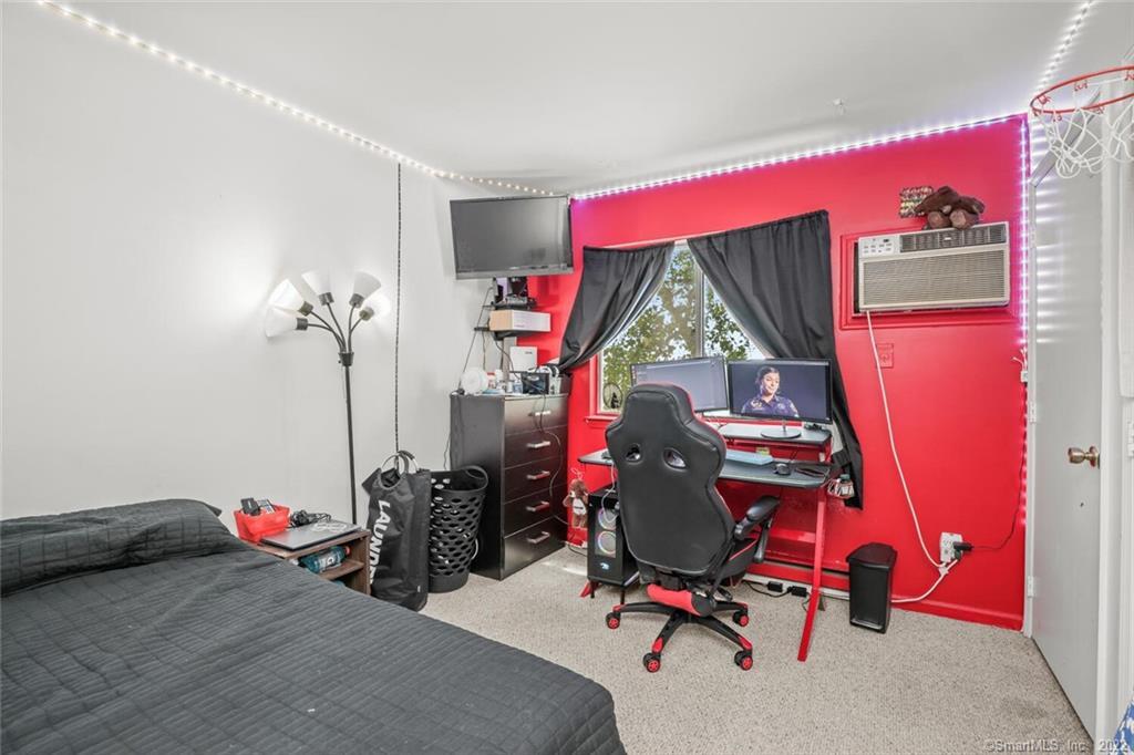 718 Cove Road Unit: 12