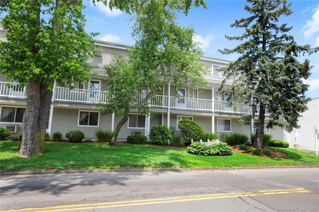 718 Cove Road Unit: 12