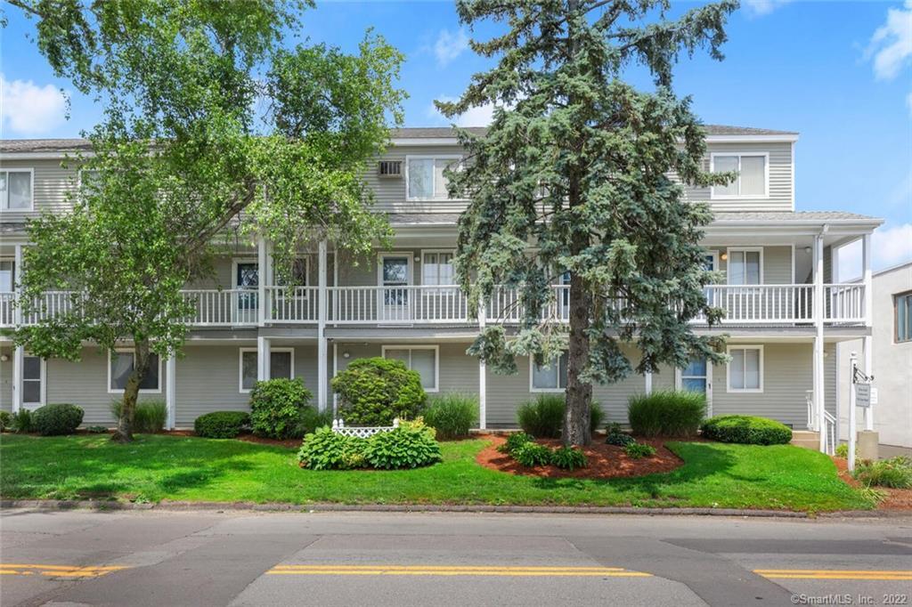718 Cove Road Unit: 12