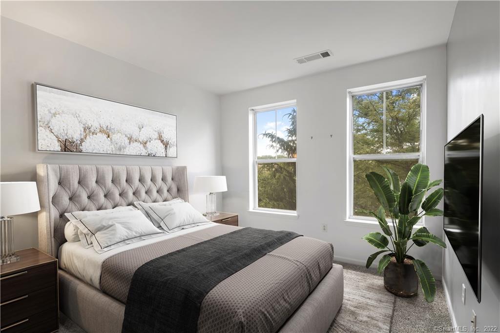35 West Broad Street Unit: 325