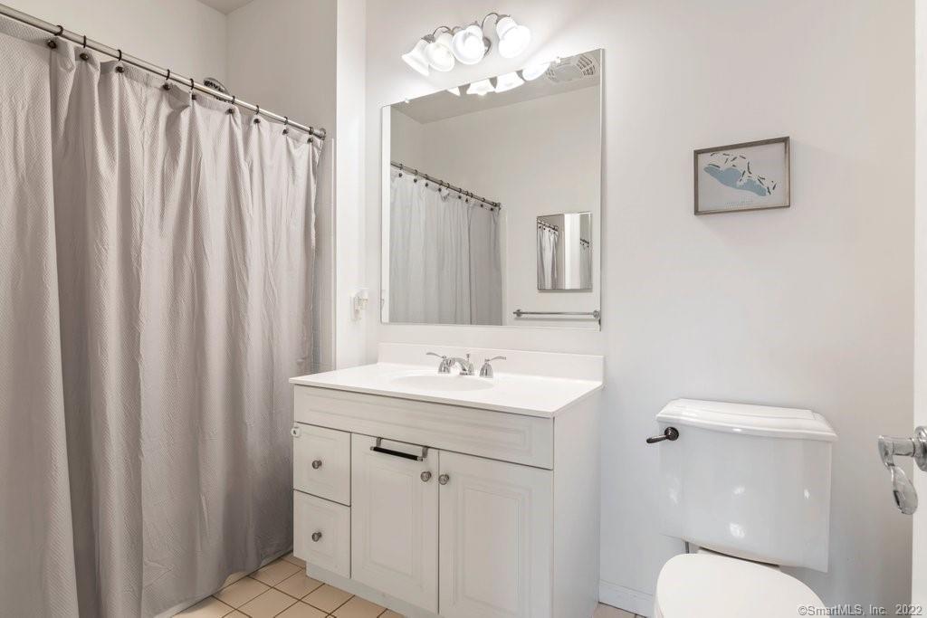 35 West Broad Street Unit: 325