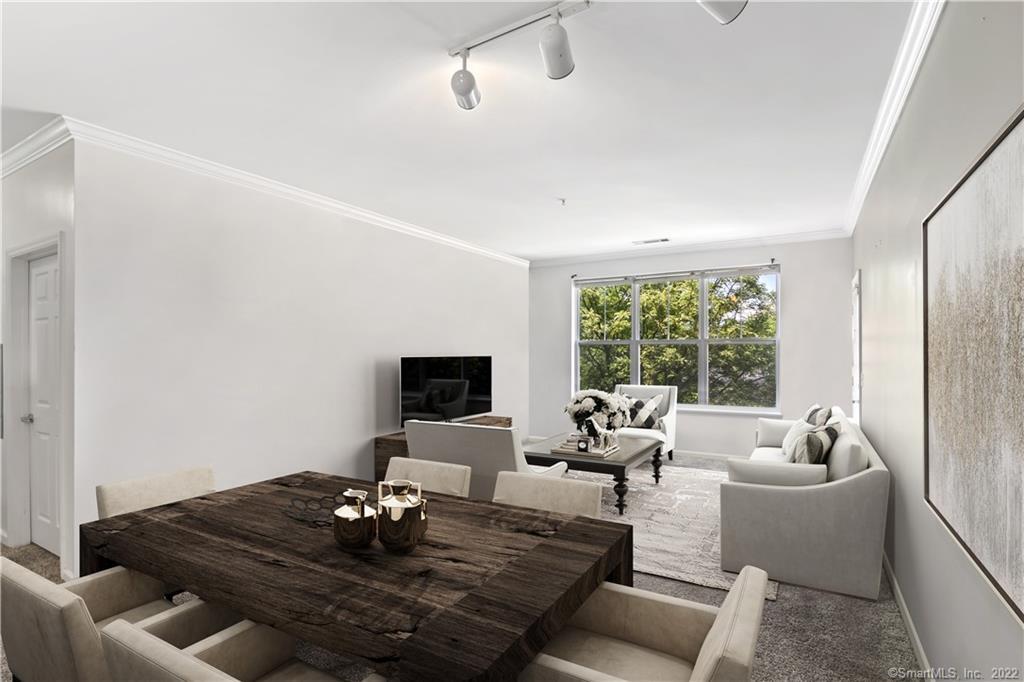 35 West Broad Street Unit: 325