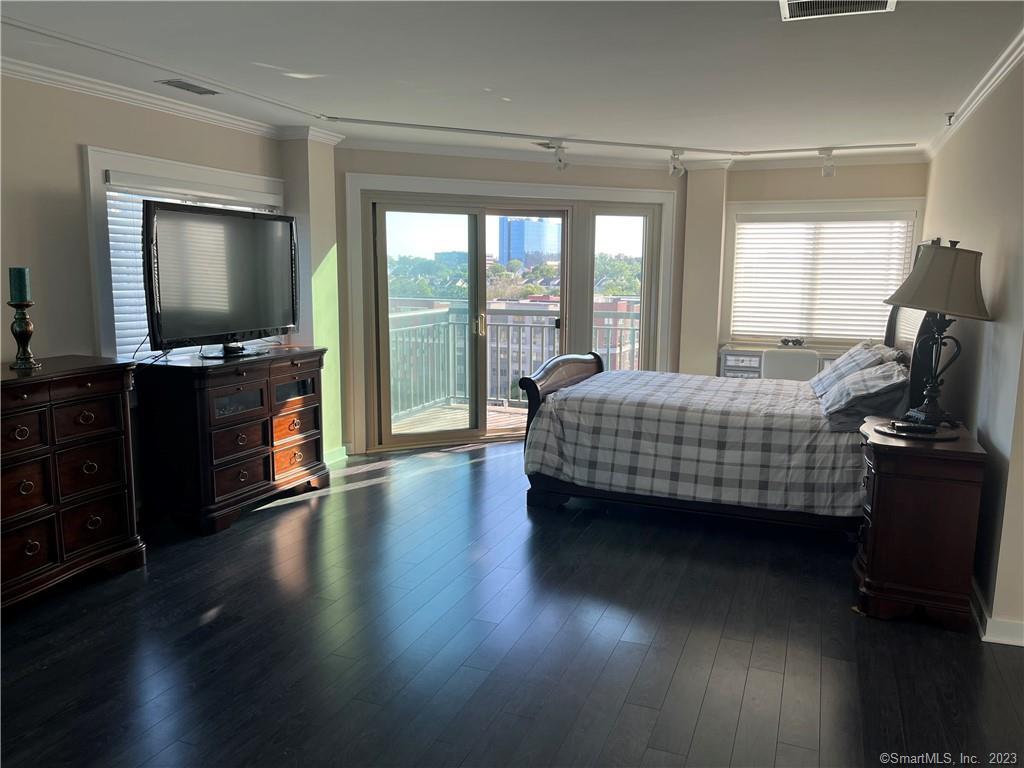 104 North Street Unit: 804