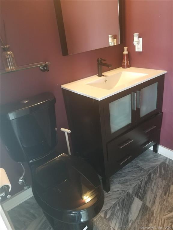 104 North Street Unit: 804