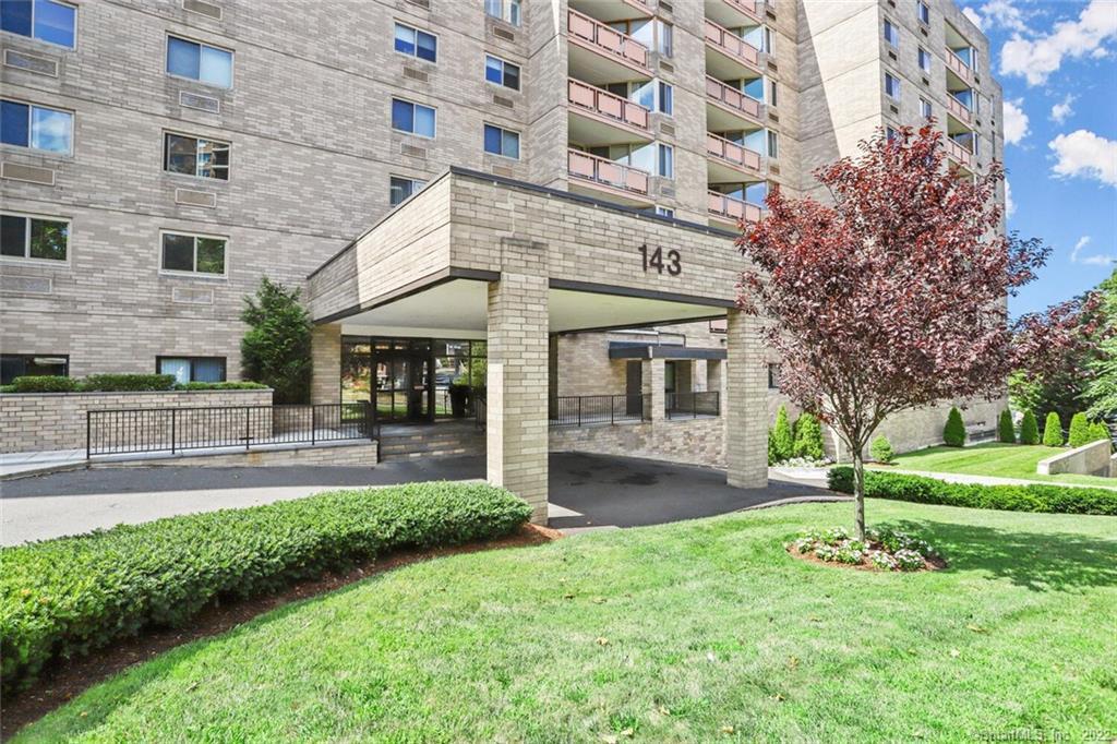 143 Hoyt Street Unit: L9