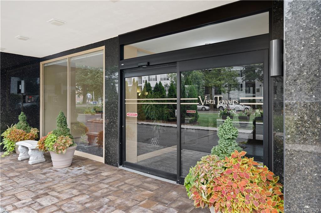 65 Glenbrook Road Unit: 7A