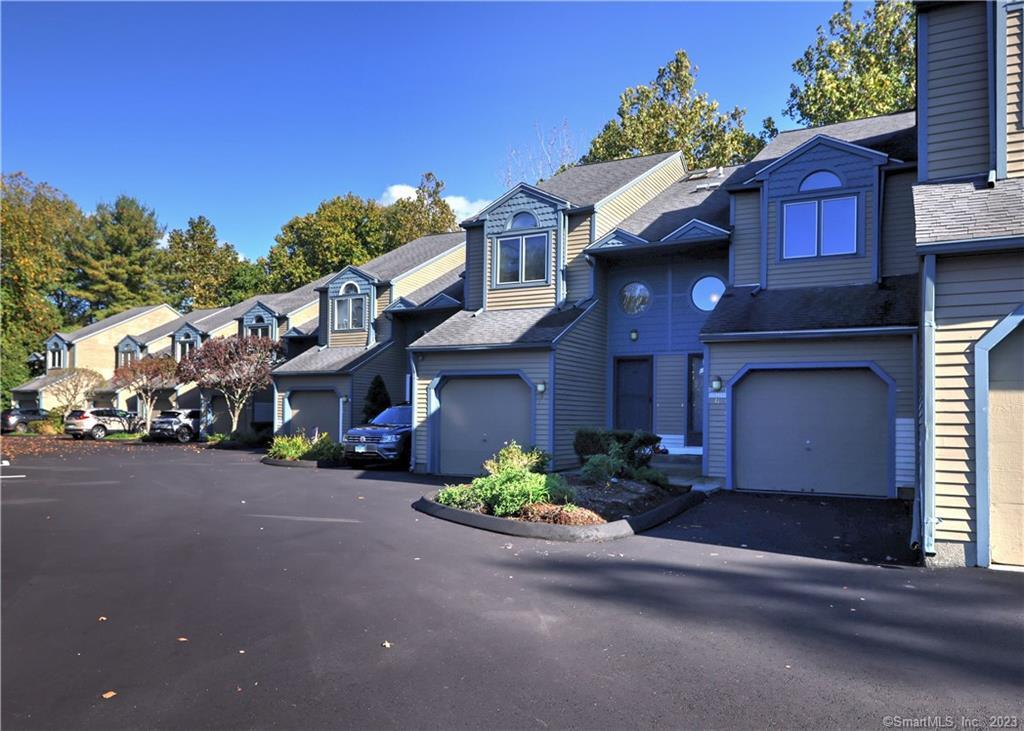15 Perry Avenue Unit: D11