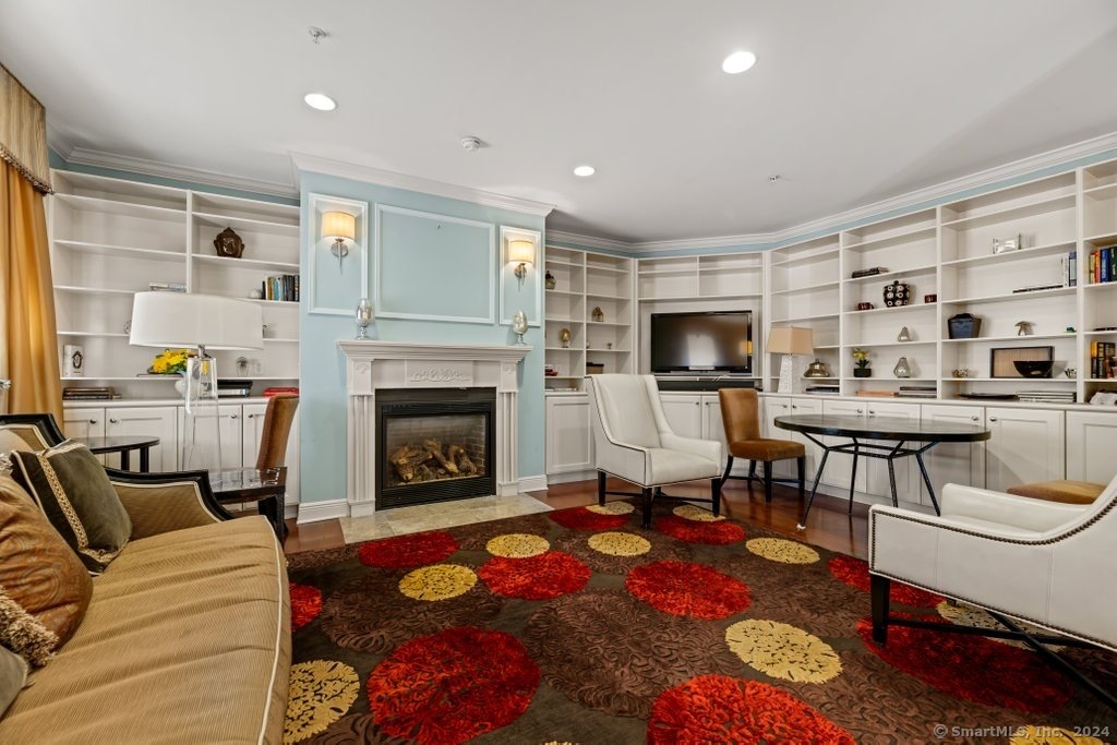 850 East Main Street APT 528
