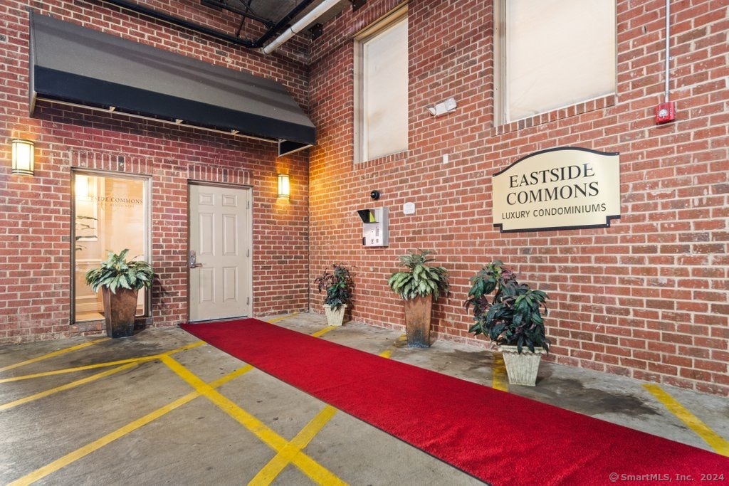 850 East Main Street APT 528