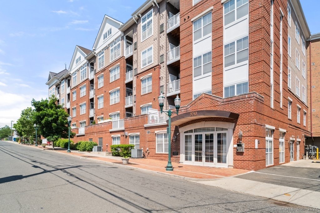 850 East Main Street APT 528