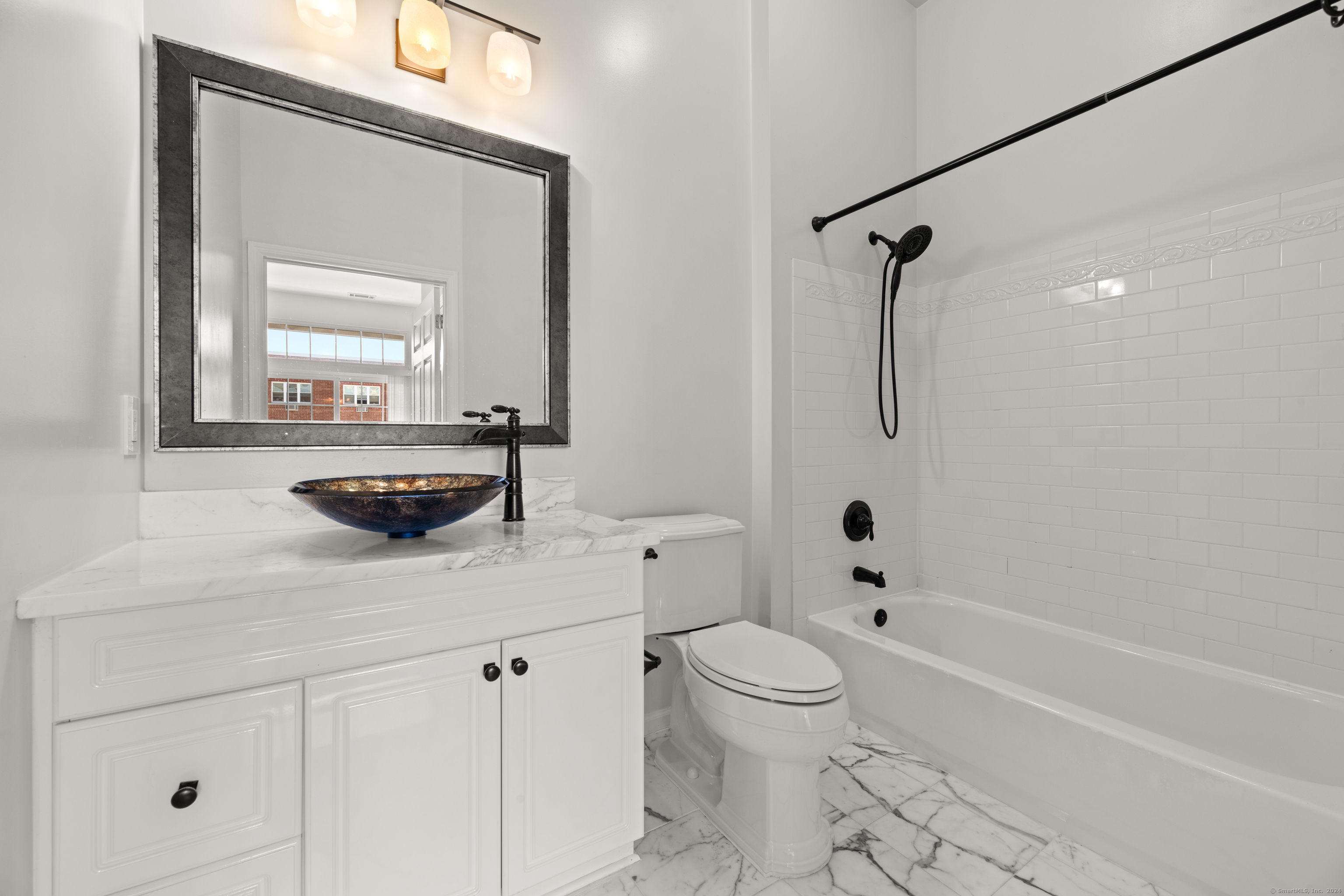 850 East Main Street APT 528