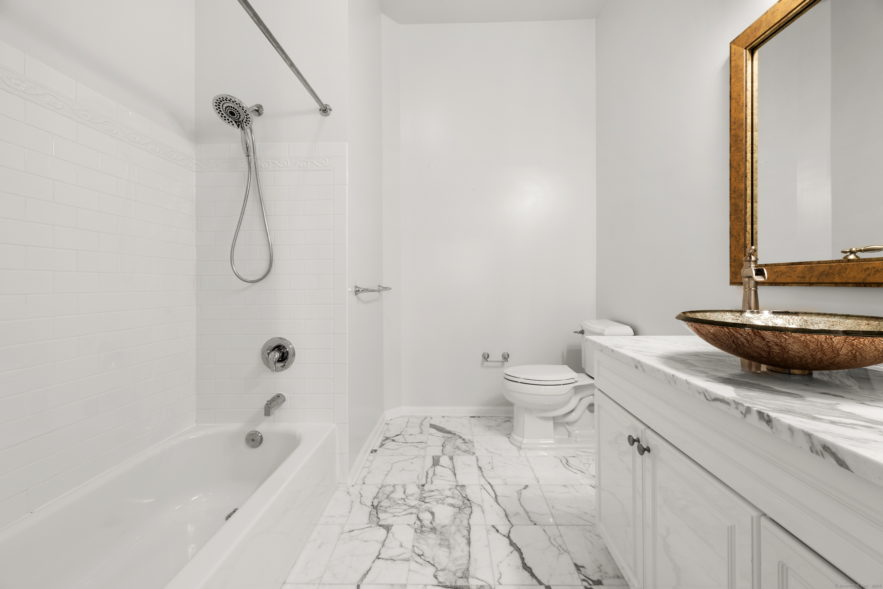 850 East Main Street APT 528