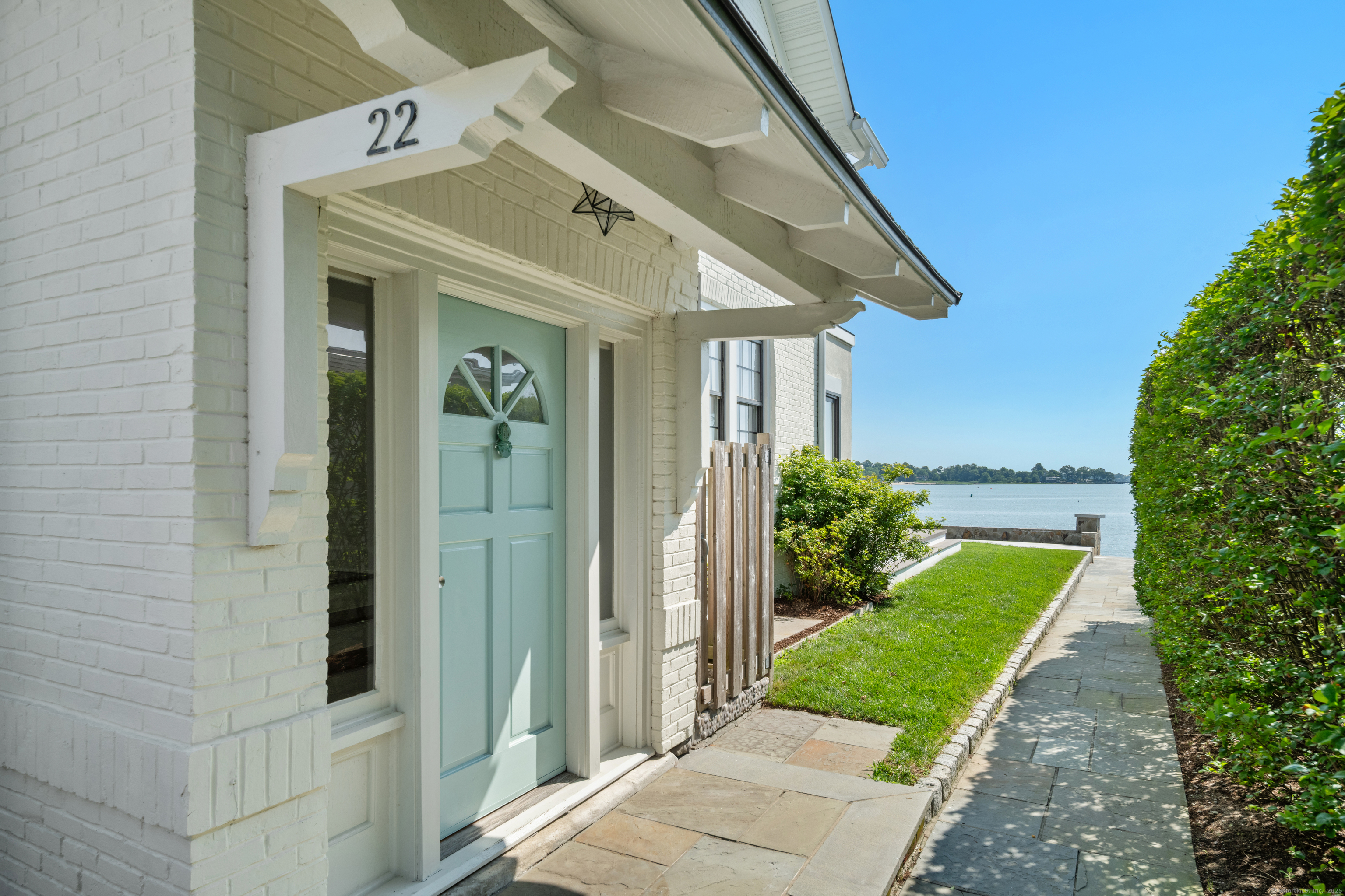 22 Ocean Drive North