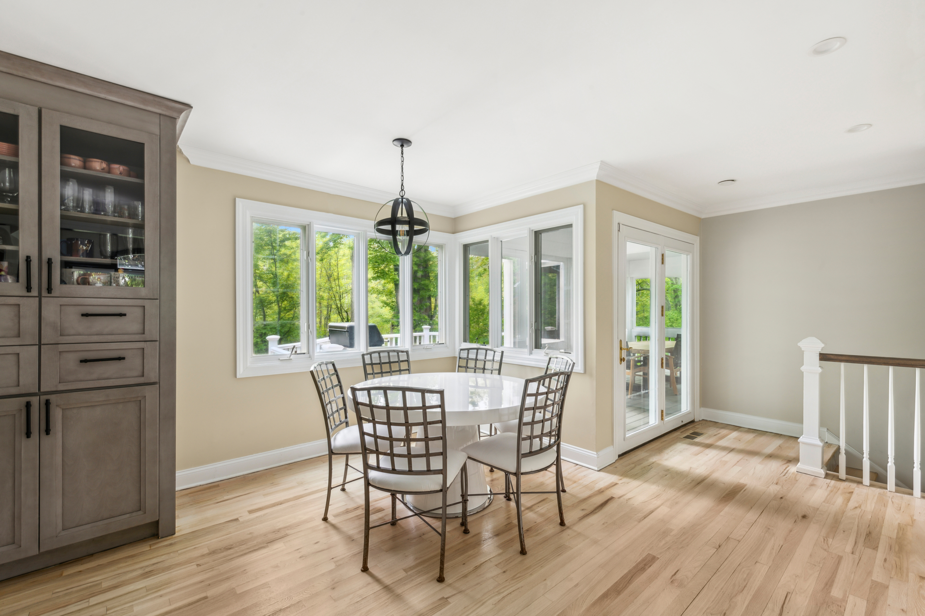 42 Kings Highway South