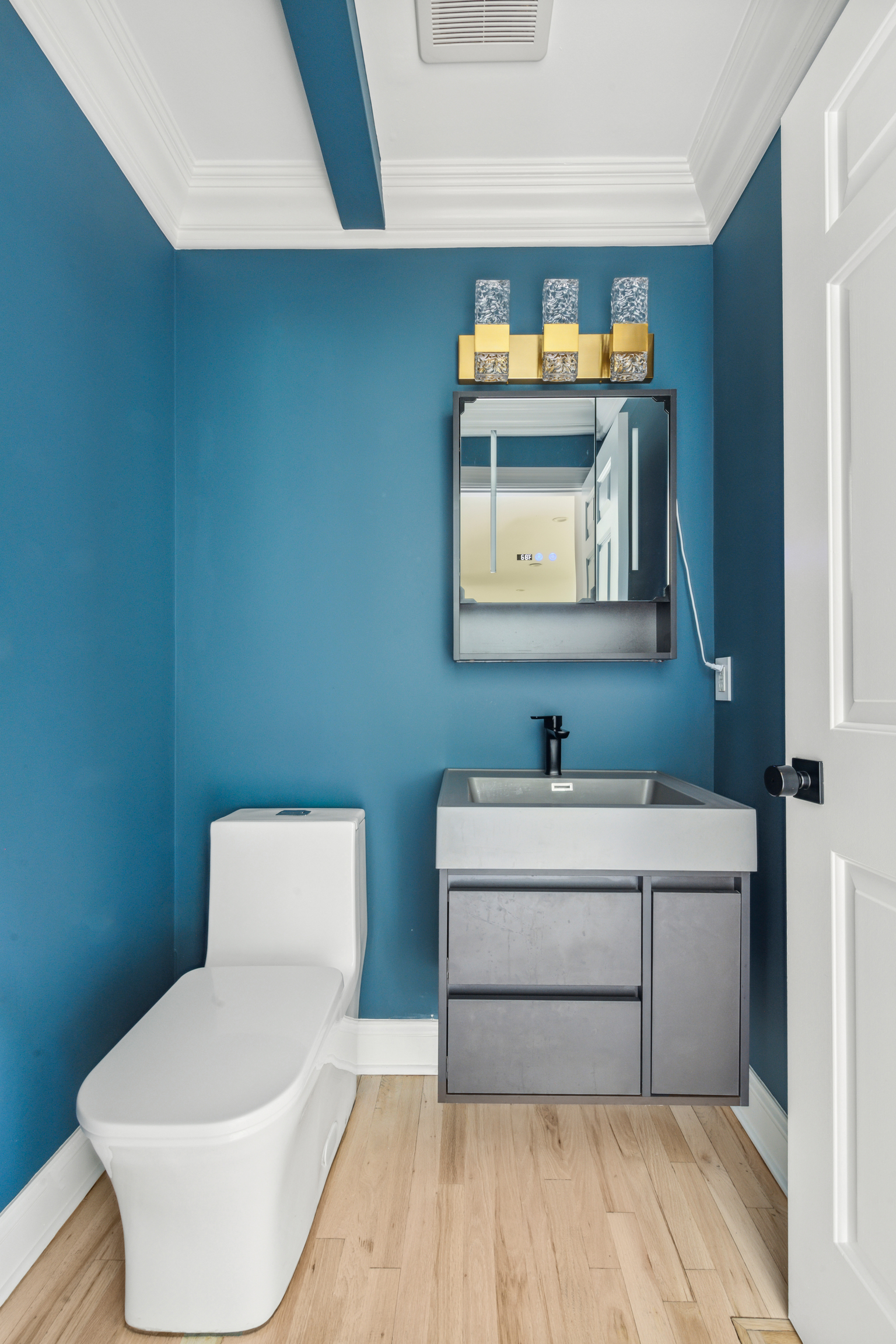 42 Kings Highway South