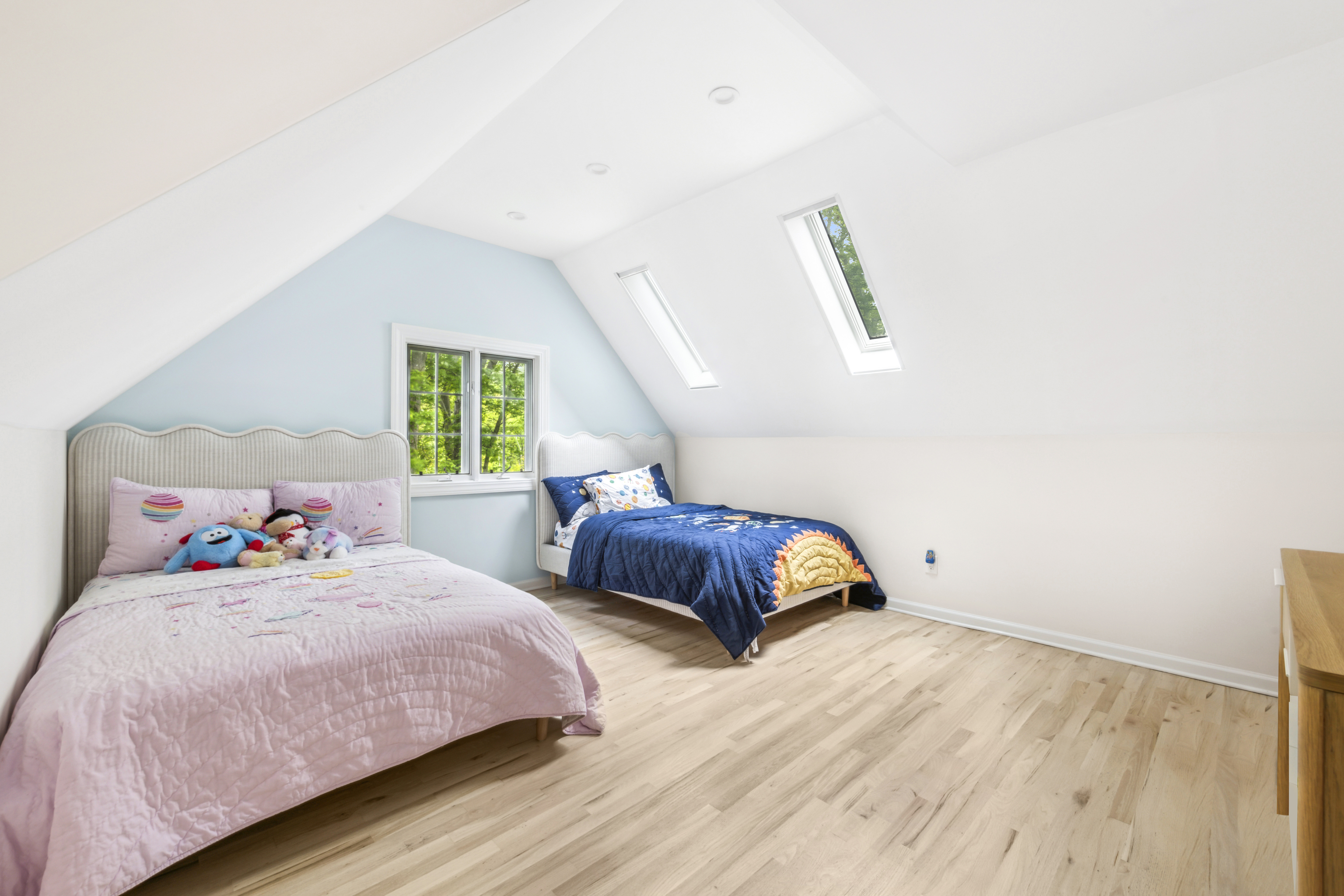 42 Kings Highway South