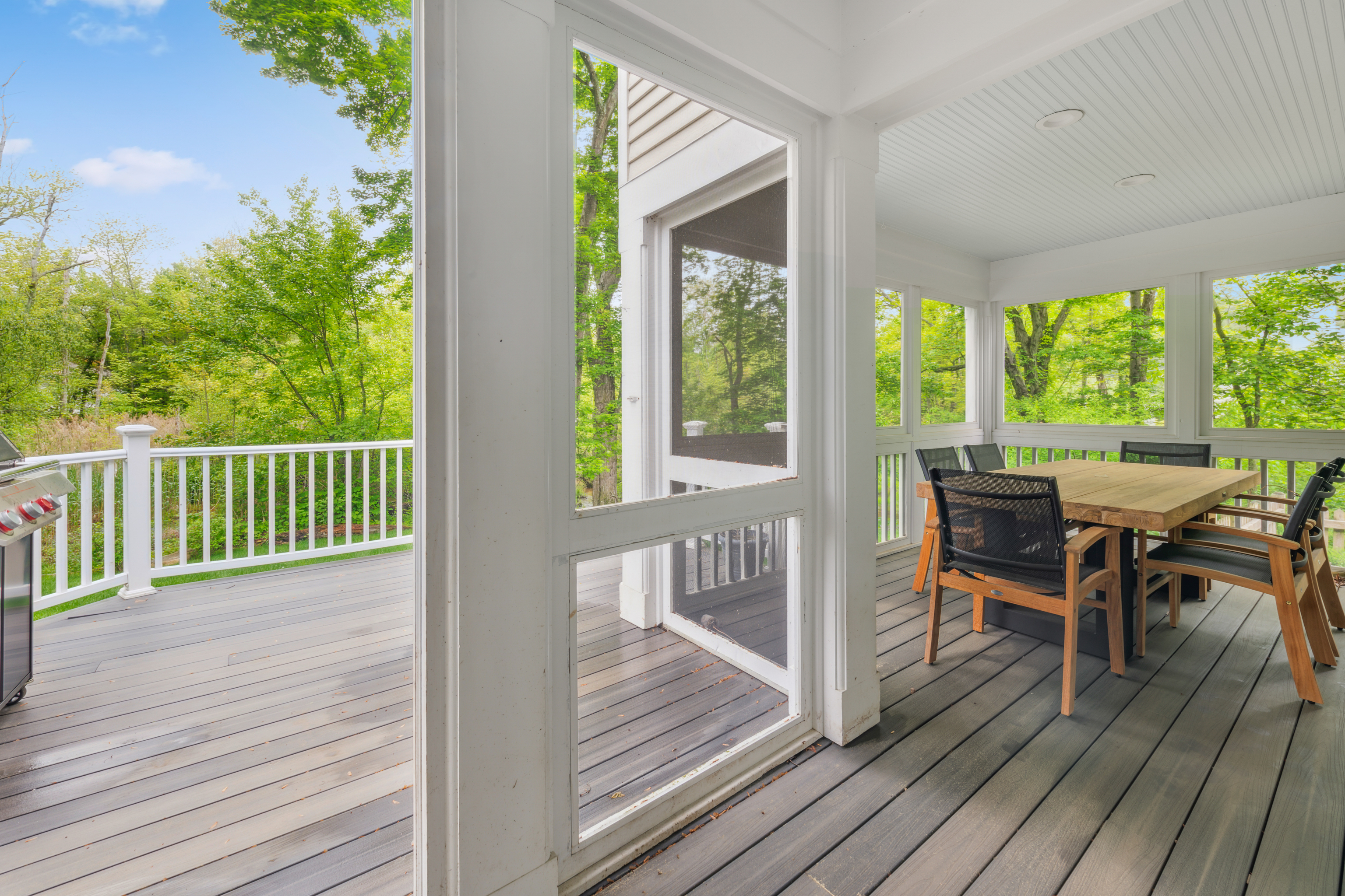 42 Kings Highway South