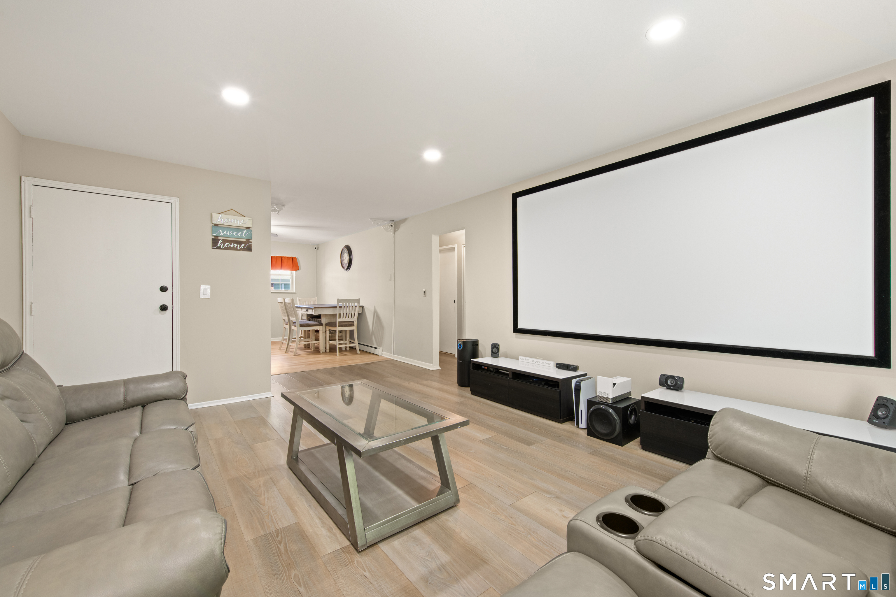 125 Lawn Avenue B6