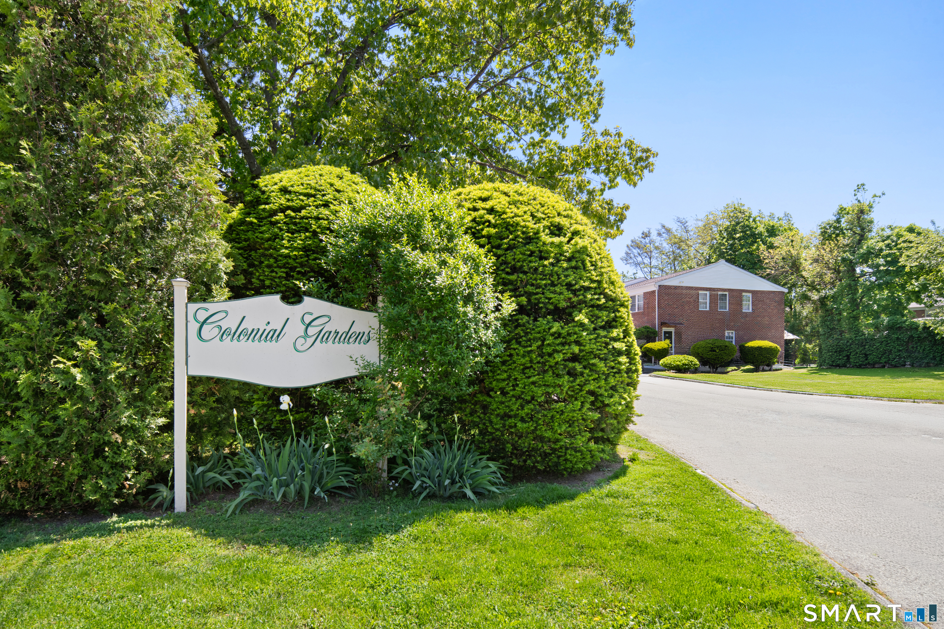 125 Lawn Avenue B6