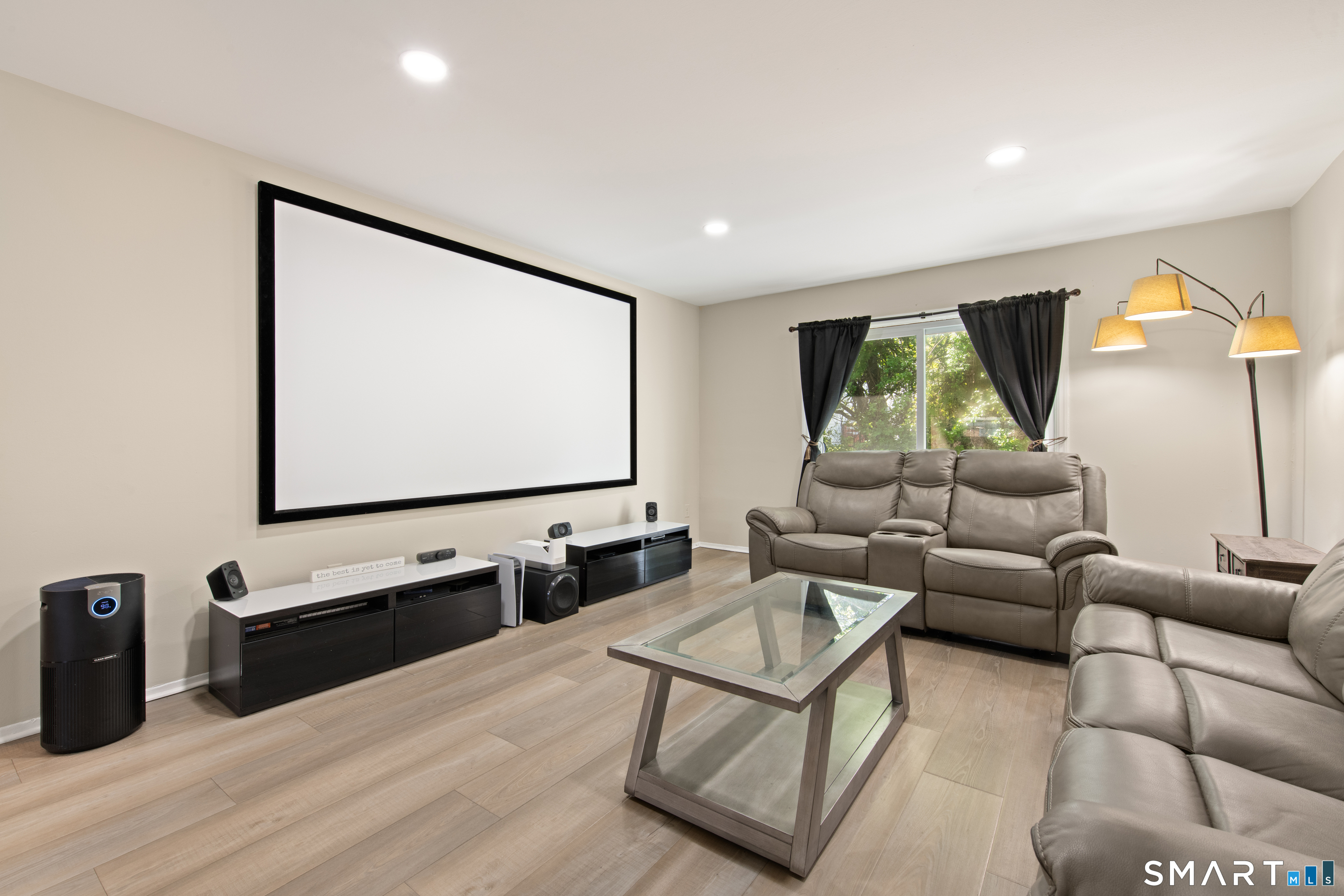 125 Lawn Avenue B6