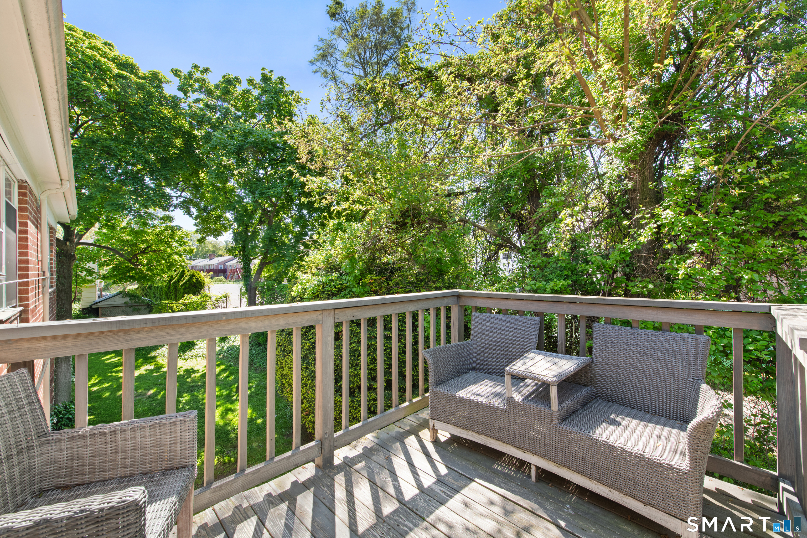 125 Lawn Avenue B6