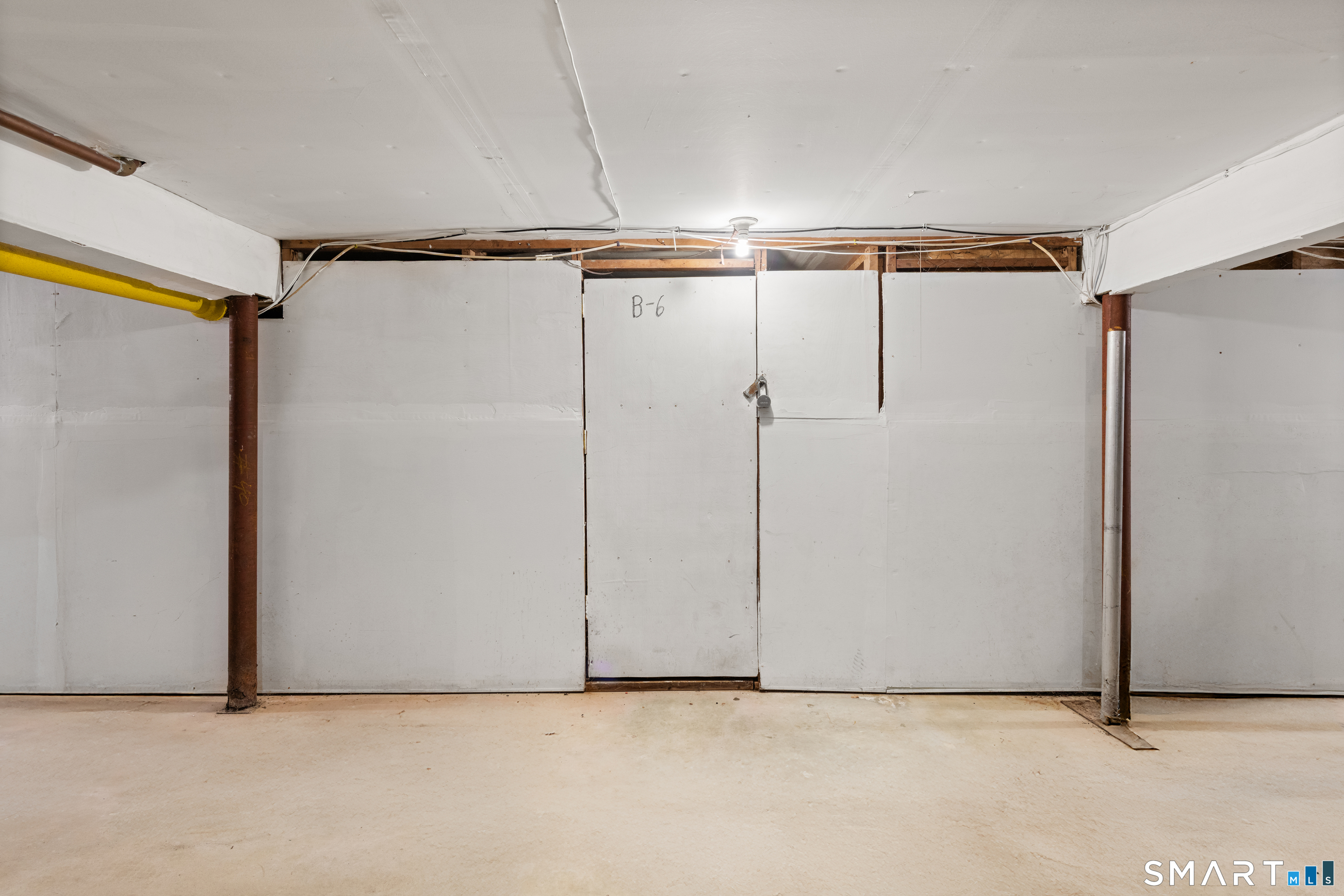 125 Lawn Avenue B6
