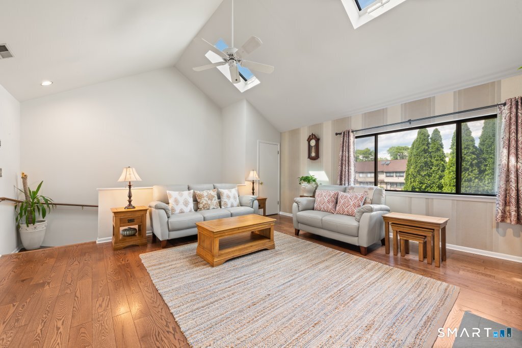 2289 Bedford Street Unit: G2