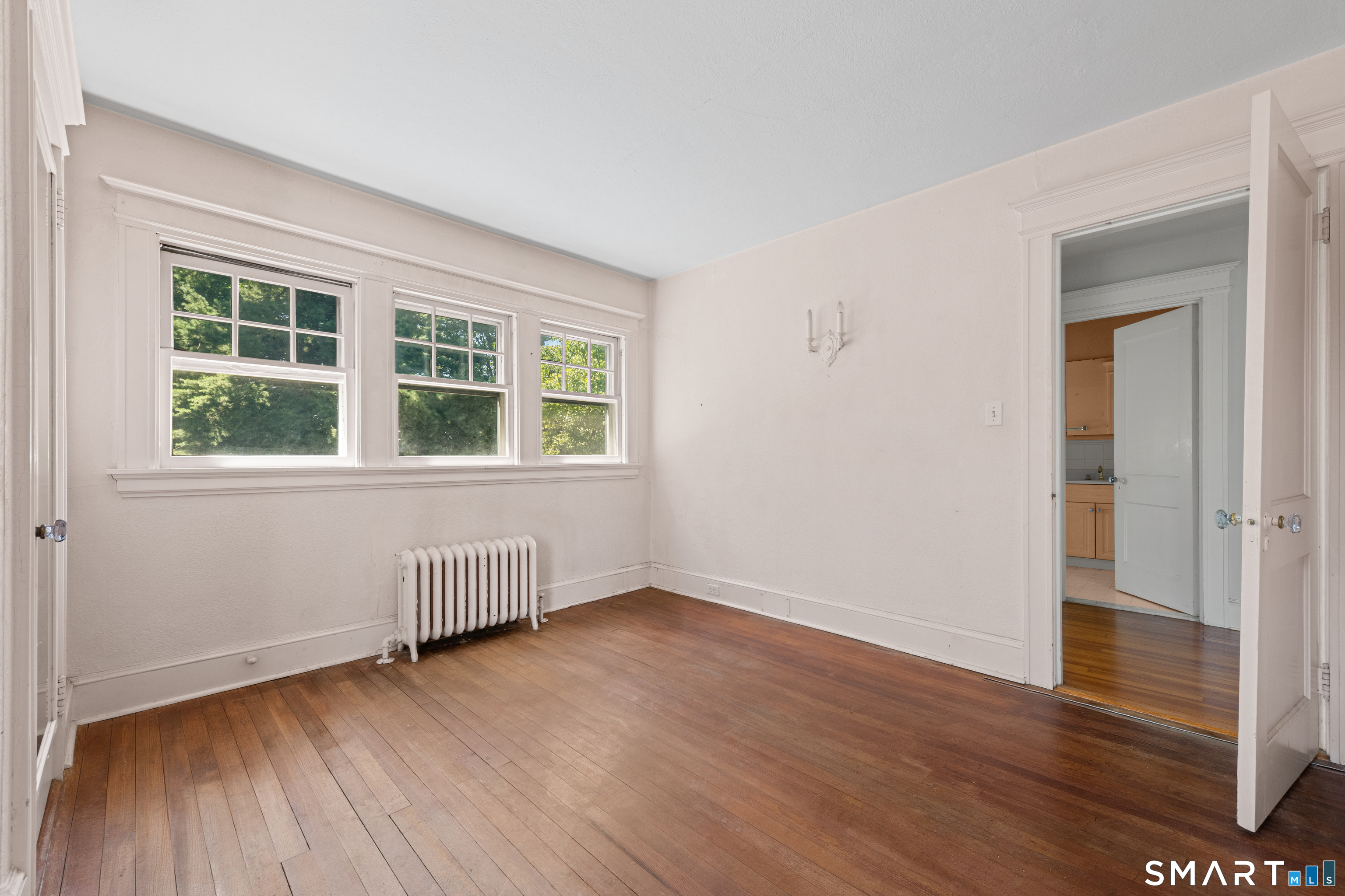 34 Downs Avenue