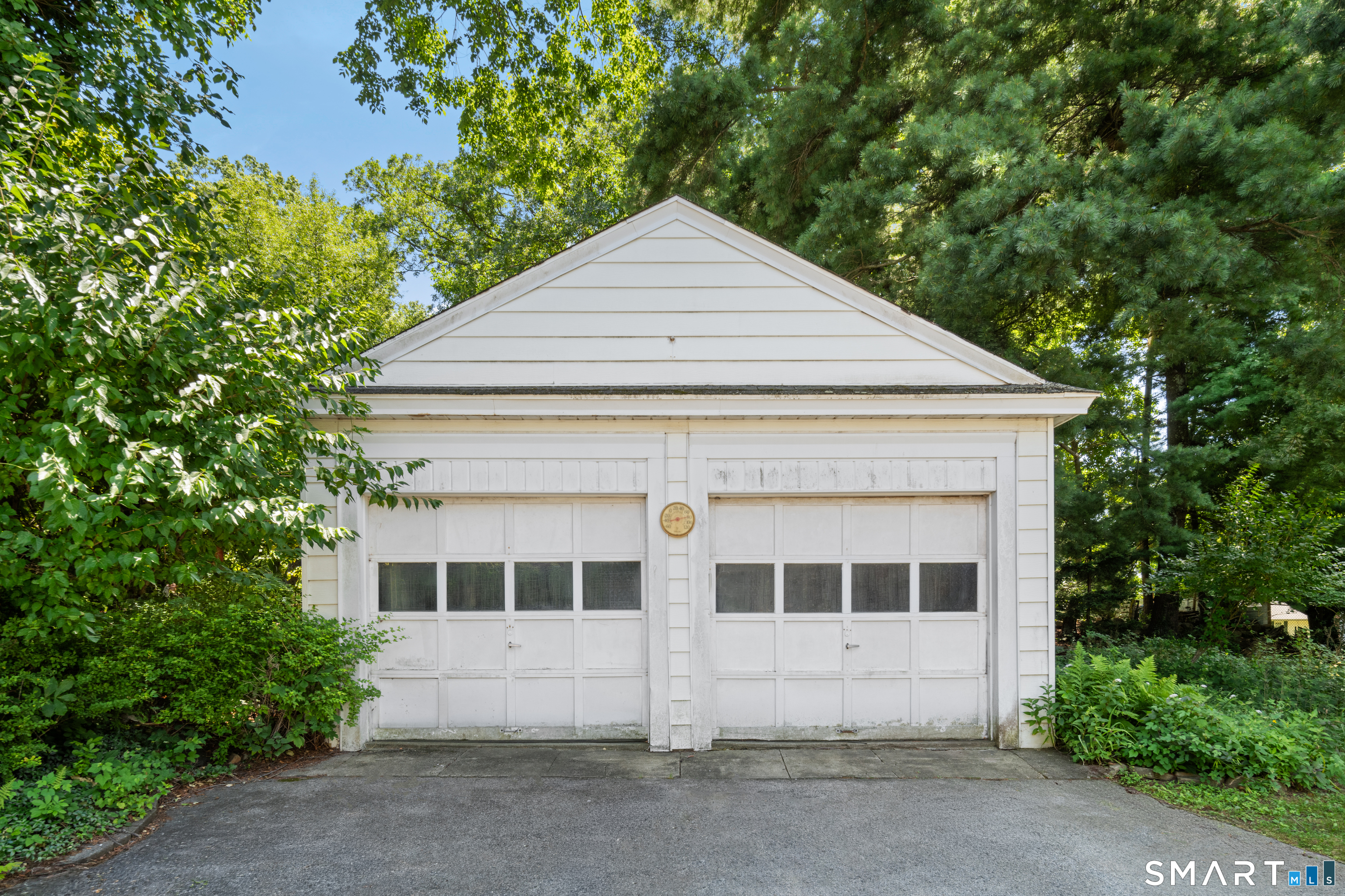 34 Downs Avenue