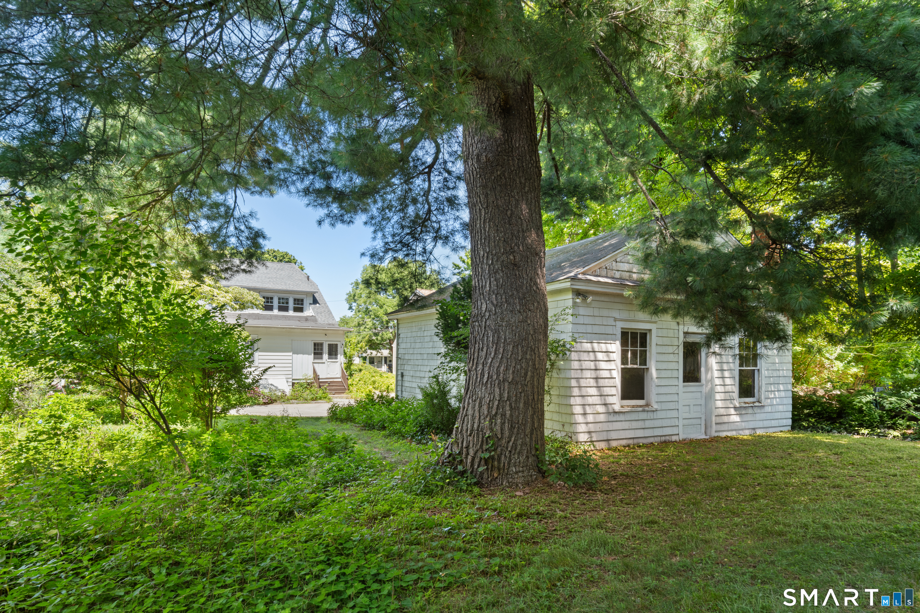 34 Downs Avenue